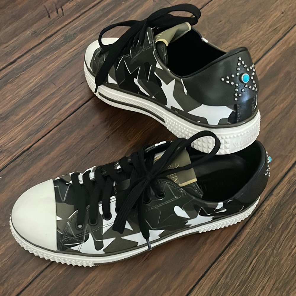 Valentino sneakers 38